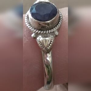 VINTAGE STERLING SILVER SAPPHIRE LADIES RING 2.38 Grams Size 7